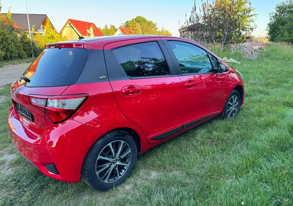 Toyota Yaris cena 30800 przebieg: 27000, rok produkcji 2020 z Nysa małe 92